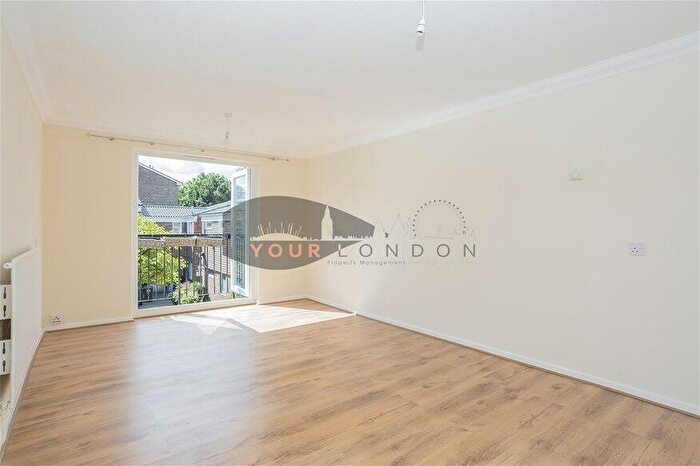 1 Bedroom Flat To Rent In Ambleside, Bromley, BR1