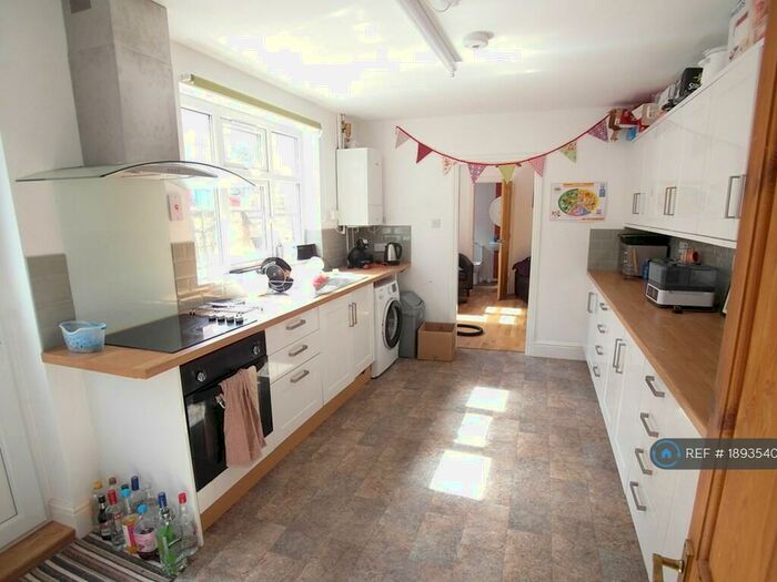 5 Bedroom Terraced House To Rent In St. Leonards Road, Leicester, LE2