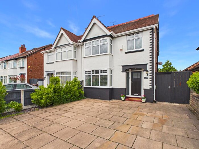 4 Bedroom Semi-Detached House For Sale In Massams Lane, Formby, Liverpool, Merseyside, L37