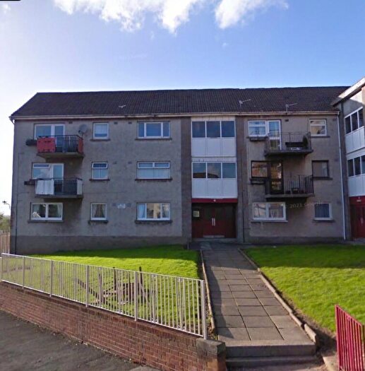 3 Bedroom Flat To Rent In Imperial Drive, Airdrie, ML6