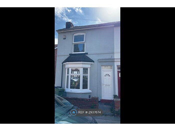 3 Bedroom Terraced House To Rent In Dibdale St, Dudley, DY1