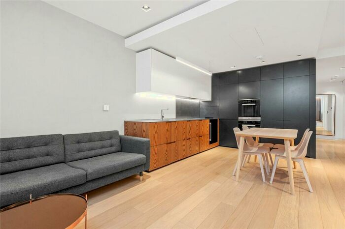 2 Bedroom Apartment To Rent In Bartholomew Close, London, EC1A