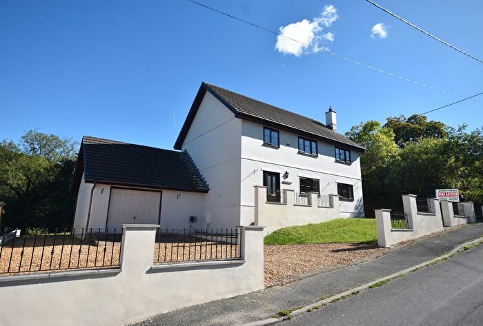 4 Bedroom Detached House For Sale In Drefac-Felindre, Llandysul, SA44