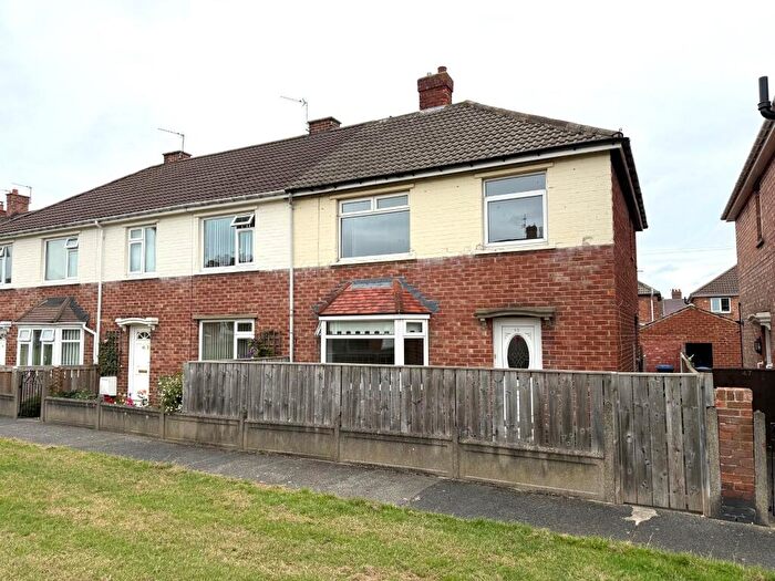 3 Bedroom Semi-Detached House To Rent In Chiltern Avenue, Chester Le Street, DH2