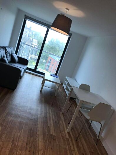 1 Bedroom Flat To Rent In Aire, Cross Green Lane, LS9