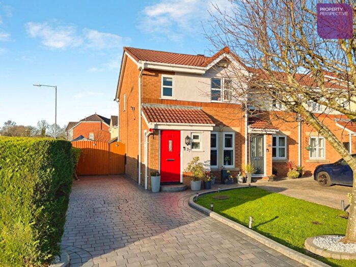 3 Bedroom End Of Terrace House For Sale In Winterfield Drive, Bolton, BL3