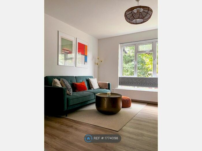 1 Bedroom Flat To Rent In Ermine Road, London, N15