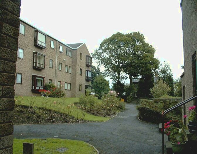 1 Bedroom Flat To Rent In Sandywood Court, LS18