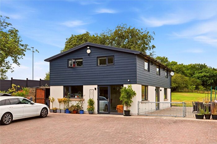 4 Bedroom Equestrian Property For Sale In Greenhead Lane, Reedley, Burnley, Lancashire, BB12