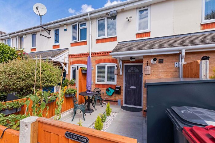 2 Bedroom Terraced House For Sale In Tilbury Walk, Langley, SL3
