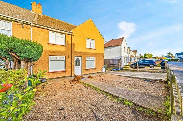 2 Bedroom End Of Terrace House For Sale In Elm Road, Dartford, Kent, DA1