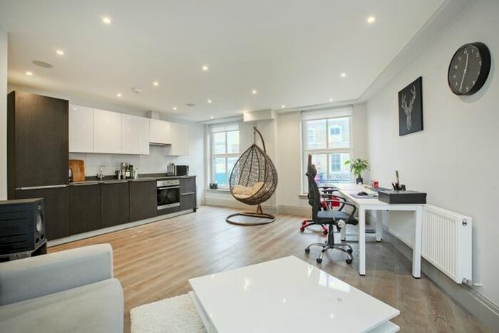 1 Bedroom Flat To Rent In Fulham Road, London, SW6