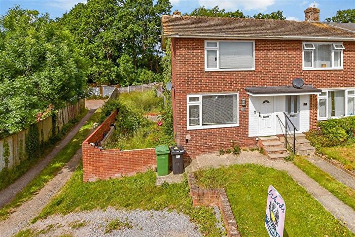 2 Bedroom End Of Terrace House For Sale In Bathurst Road, Staplehurst, Kent, Kent, TN12