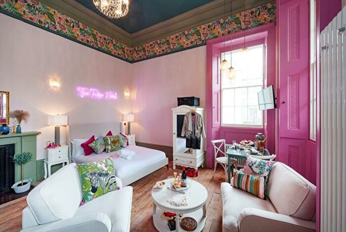 Studio To Rent In The Rose Nobel, - Broad Street, Bristol, BS1