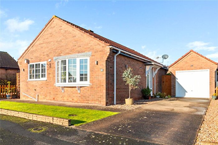 2 Bedroom Bungalow For Sale In Temple Close, Alford, Lincolnshire, LN13