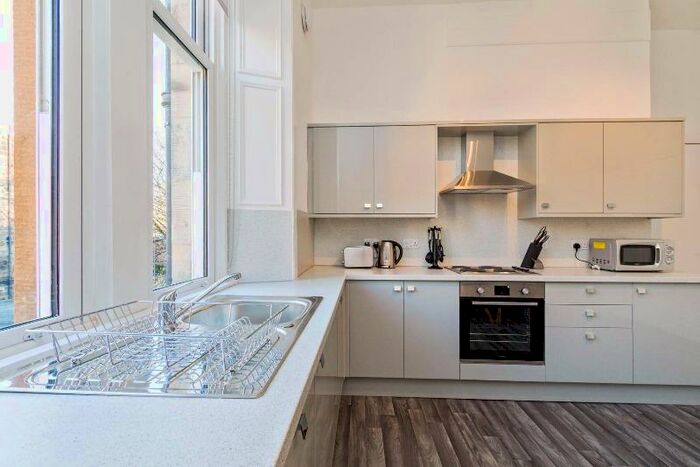 5 Bedroom Flat To Rent In Maxwell Street, Morningside, Edinburgh, EH10