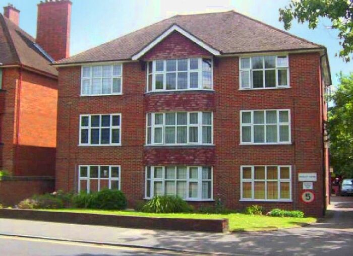 1 Bedroom Flat To Rent In Mistley Court, Ashley Road, Epsom, KT18