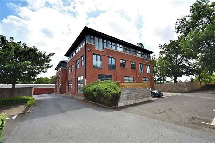 2 Bedroom Flat For Sale In Dane Road, Sale, M33
