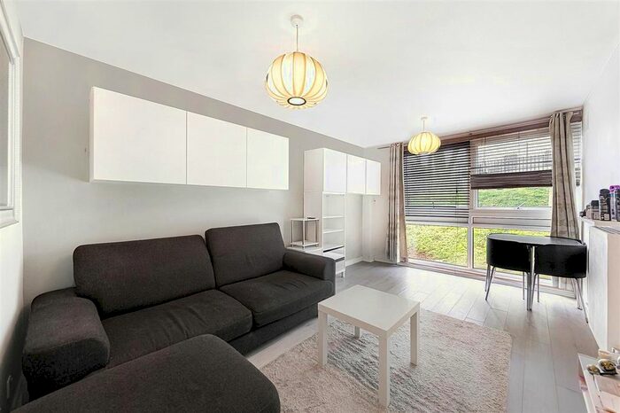 1 Bedroom Flat To Rent In Tavistock Crescent, London, W11