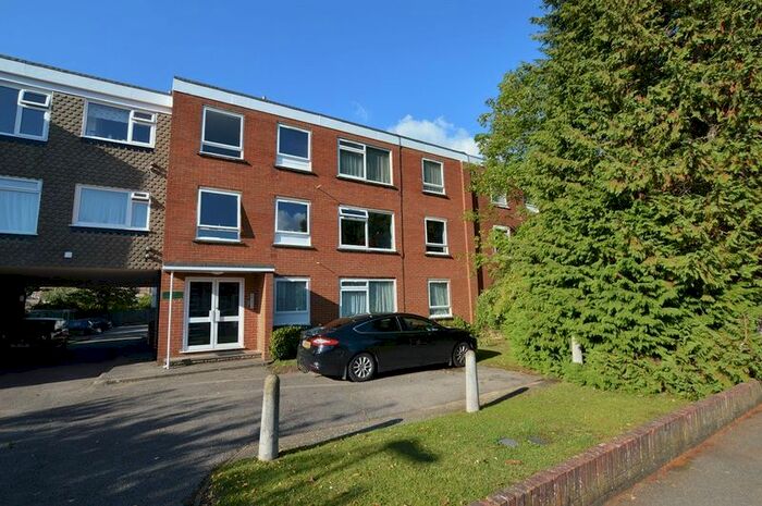 2 Bedroom Flat To Rent In Devonshire Road, Pinner, HA5