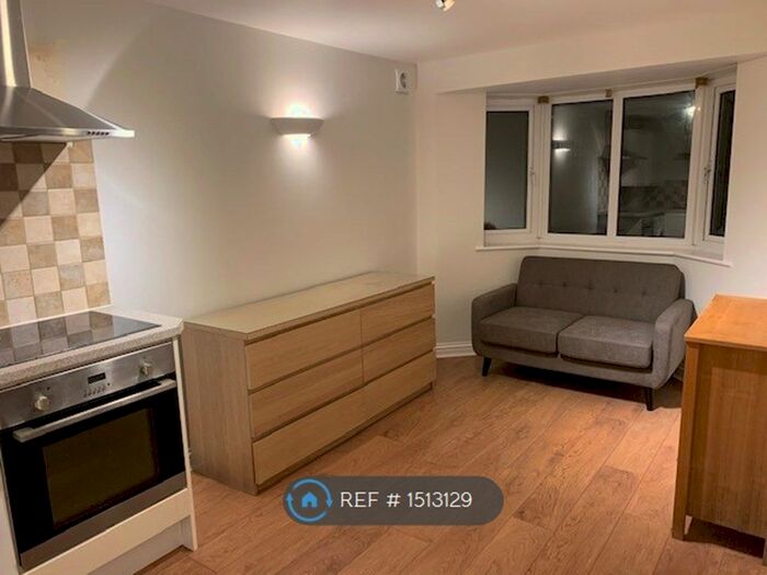 1 Bedroom Flat To Rent In Phipps Road, Oxford, OX4