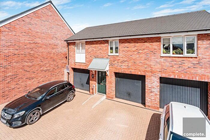 2 Bedroom Coach House For Sale In Horsewell Road, Cranbrook, EX5