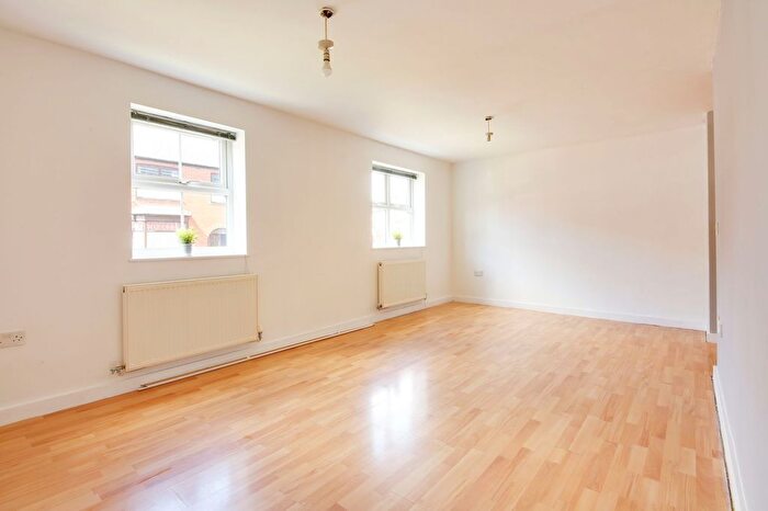 2 Bedroom Flat To Rent In Balfour Street, Delamere Place Balfour Street, WA7