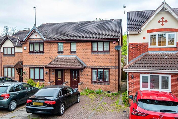 3 Bedroom Semi-Detached House For Sale In Mallards Walk, Bamber Bridge, Preston, PR5
