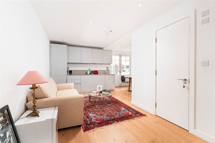 2 Bedroom Mews To Rent In Spring Mews, Marylebone, London, W1U