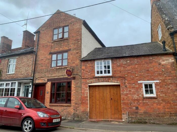 5 Bedroom Terraced House To Rent In West Street, Weedon, Northampton, NN7