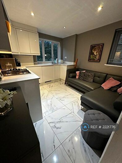 Studio To Rent In Fitzalan Street, London, SE11