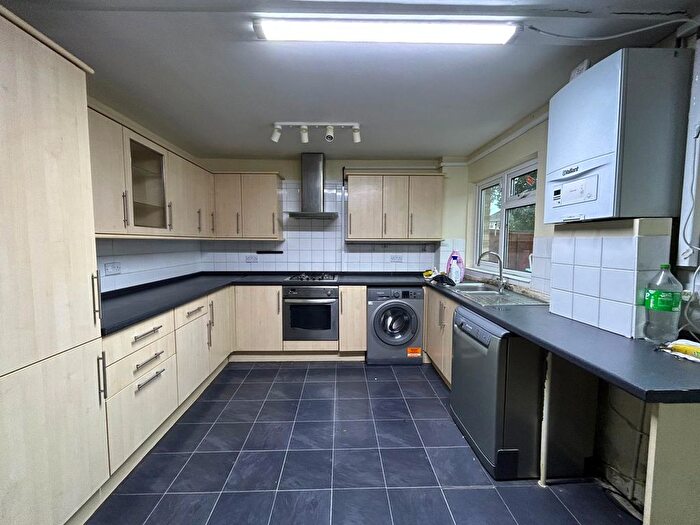 3 Bedroom Terraced House To Rent In Hayes, UB4