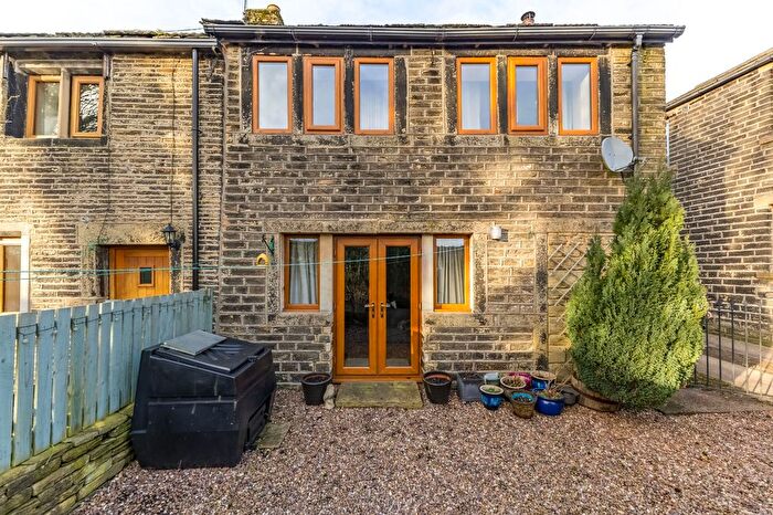 2 Bedroom Semi-Detached House For Sale In Sunny Bank Road, Meltham, Holmfirth, HD9