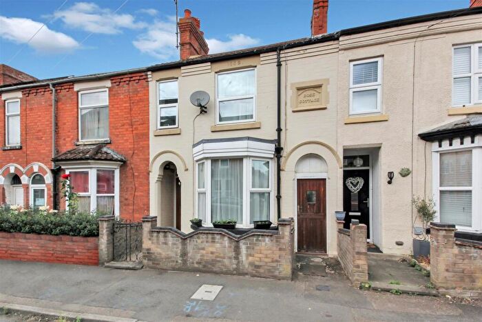3 Bedroom Terraced House For Sale In , Harborough Road, Rushden, NN10