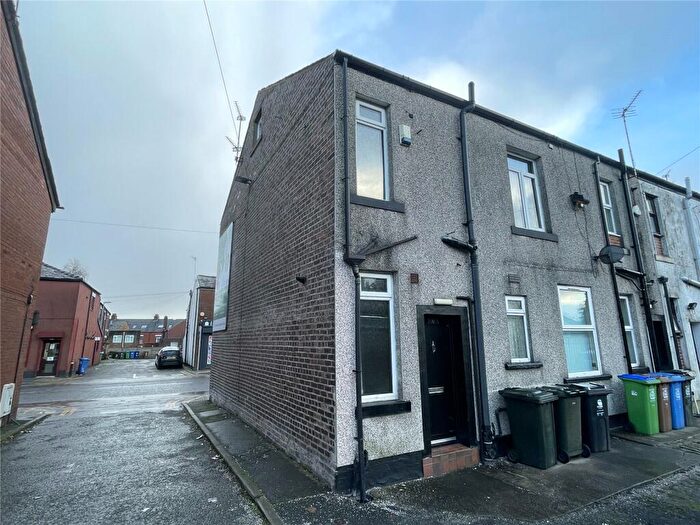 1 Bedroom Terraced House To Rent In Manchester Road, Castleton, Rochdale, OL11
