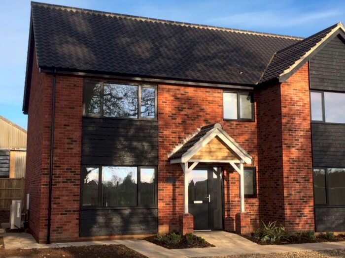 3 Bedroom Property To Rent In Bergh Apton Road, Alpington, Norwich, NR14