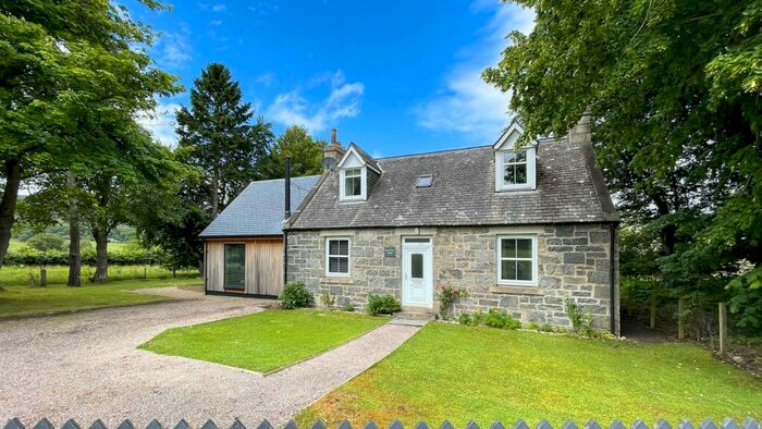 3 Bedroom Detached House For Sale In Glenlivet, Ballindalloch, AB37