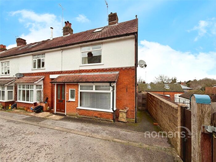3 Bedroom Terraced House To Rent In Hill Rise, Twyford, Winchester, SO21