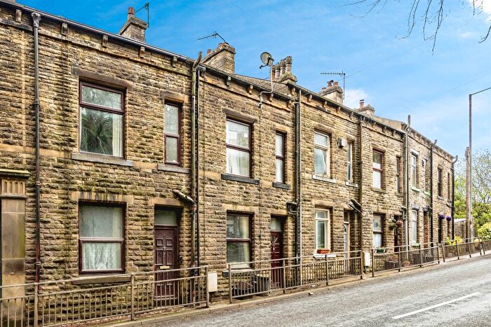 3 Bedroom Terraced House For Sale In King Street, Hebden Bridge, HX7