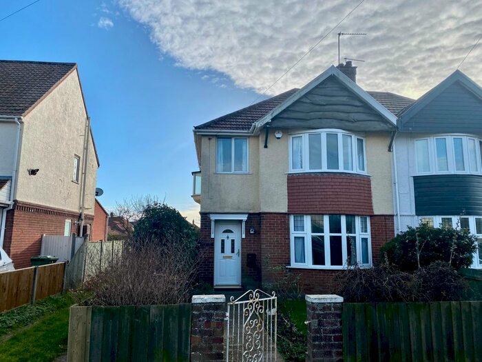 3 Bedroom Semi-Detached House To Rent In Bernard Road, Gorleston, Great Yarmouth, NR31