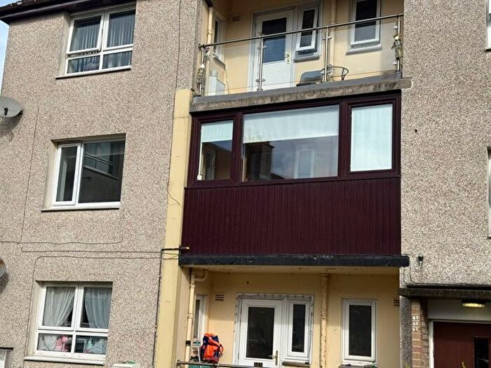 3 Bedroom Flat To Rent In Marchburn Avenue, Aberdeen, AB16