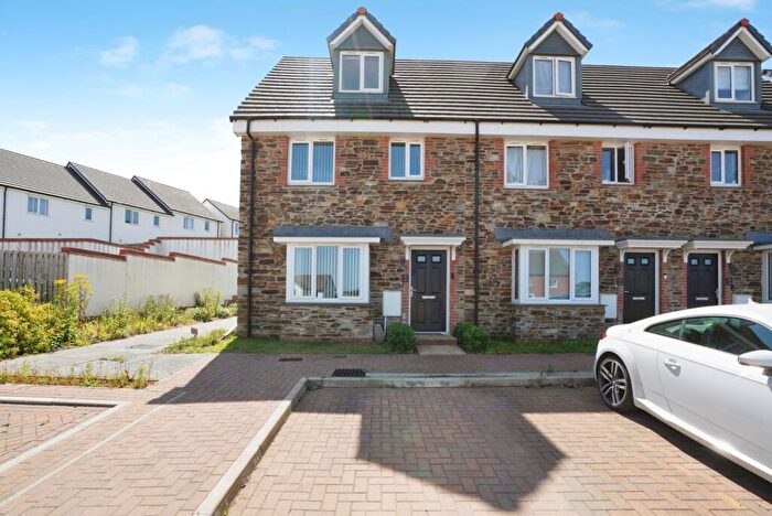 3 Bedroom End Of Terrace House For Sale In Clover Court, St. Austell, Cornwall, PL25