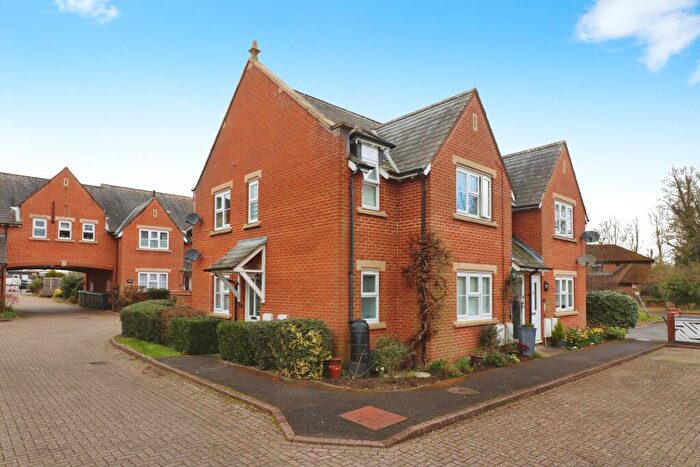 1 Bedroom Flat For Sale In St Marys Court, Welwyn, AL6