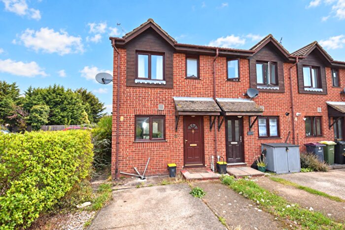 2 Bedroom End Of Terrace House To Rent In Sandon Close, Rochford, SS4