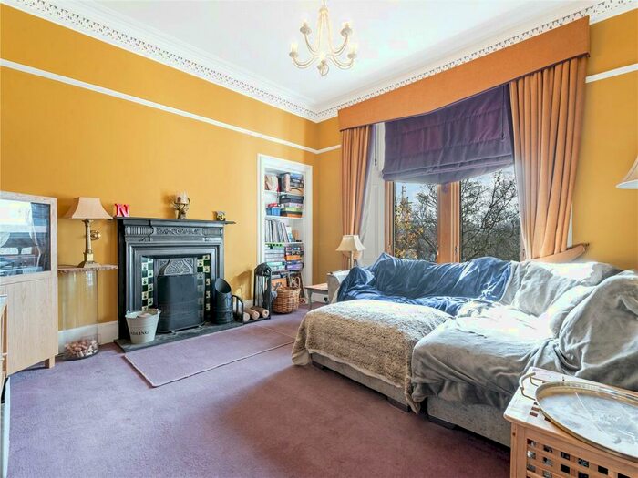 5 Bedroom Detached House For Sale In Garelochhead, Helensburgh, Argyll