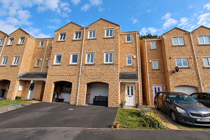 3 Bedroom End Of Terrace House For Sale In Hare Court, Todmorden, OL14