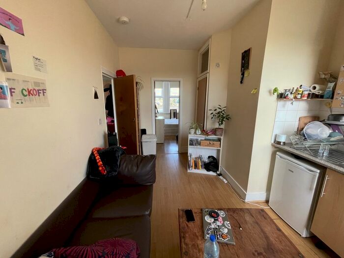 1 Bedroom Flat To Rent In Church Lane, London E11