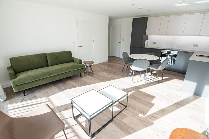 2 Bedroom Apartment To Rent In Paradise Street, Oxford, Oxfordshire, OX1