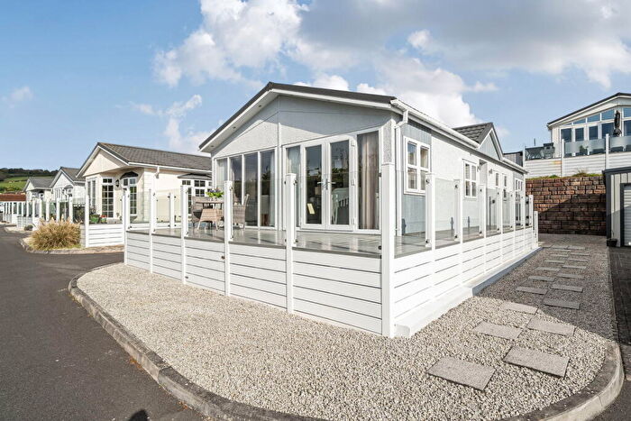 2 Bedroom Park Home For Sale In Teignmouth Road, Dawlish, Devon, EX7