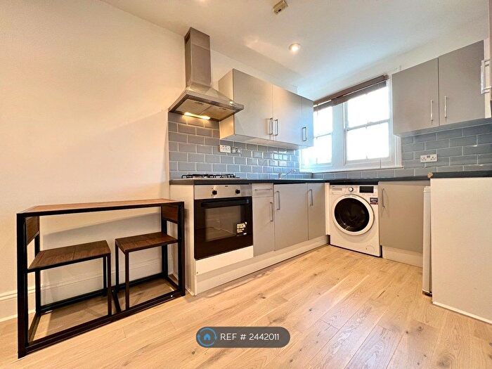 1 Bedroom Flat To Rent In Brixton Hill, London, SW2